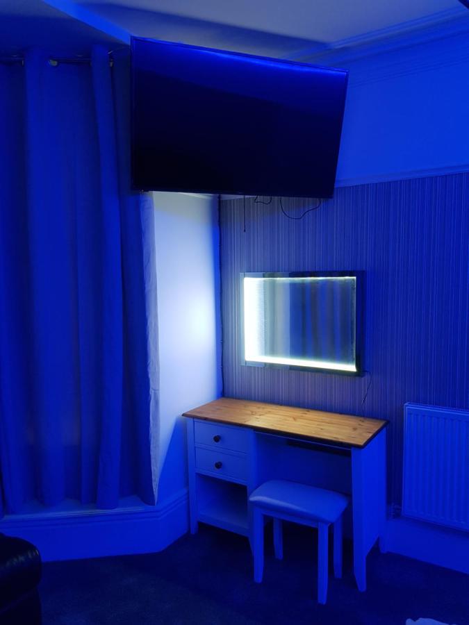 Highfields Living - All Rooms Ensuite- Free Wifi- Free Local Parking Sheffield Bagian luar foto