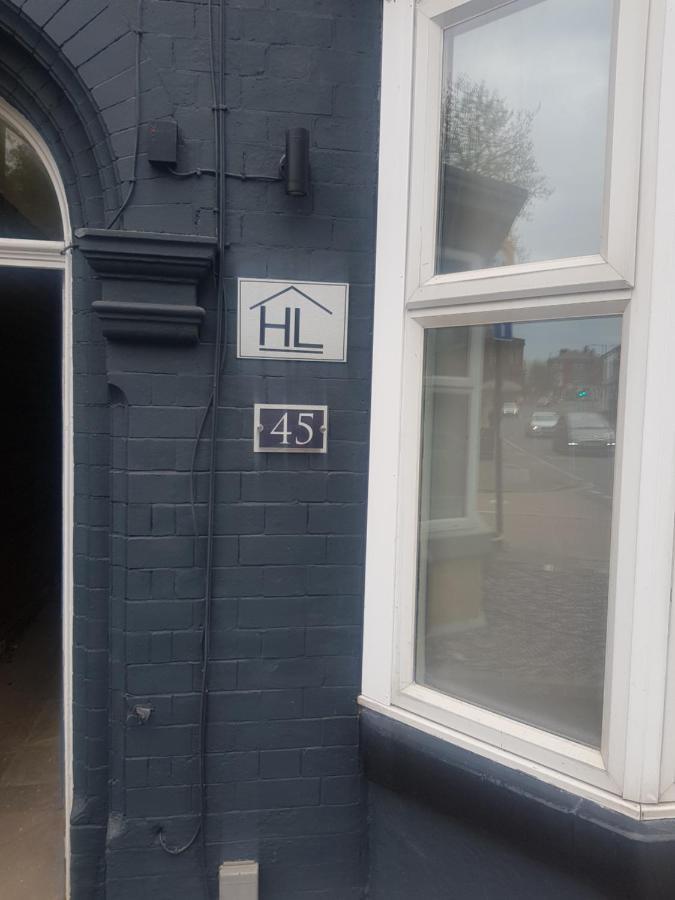 Highfields Living - All Rooms Ensuite- Free Wifi- Free Local Parking Sheffield Bagian luar foto